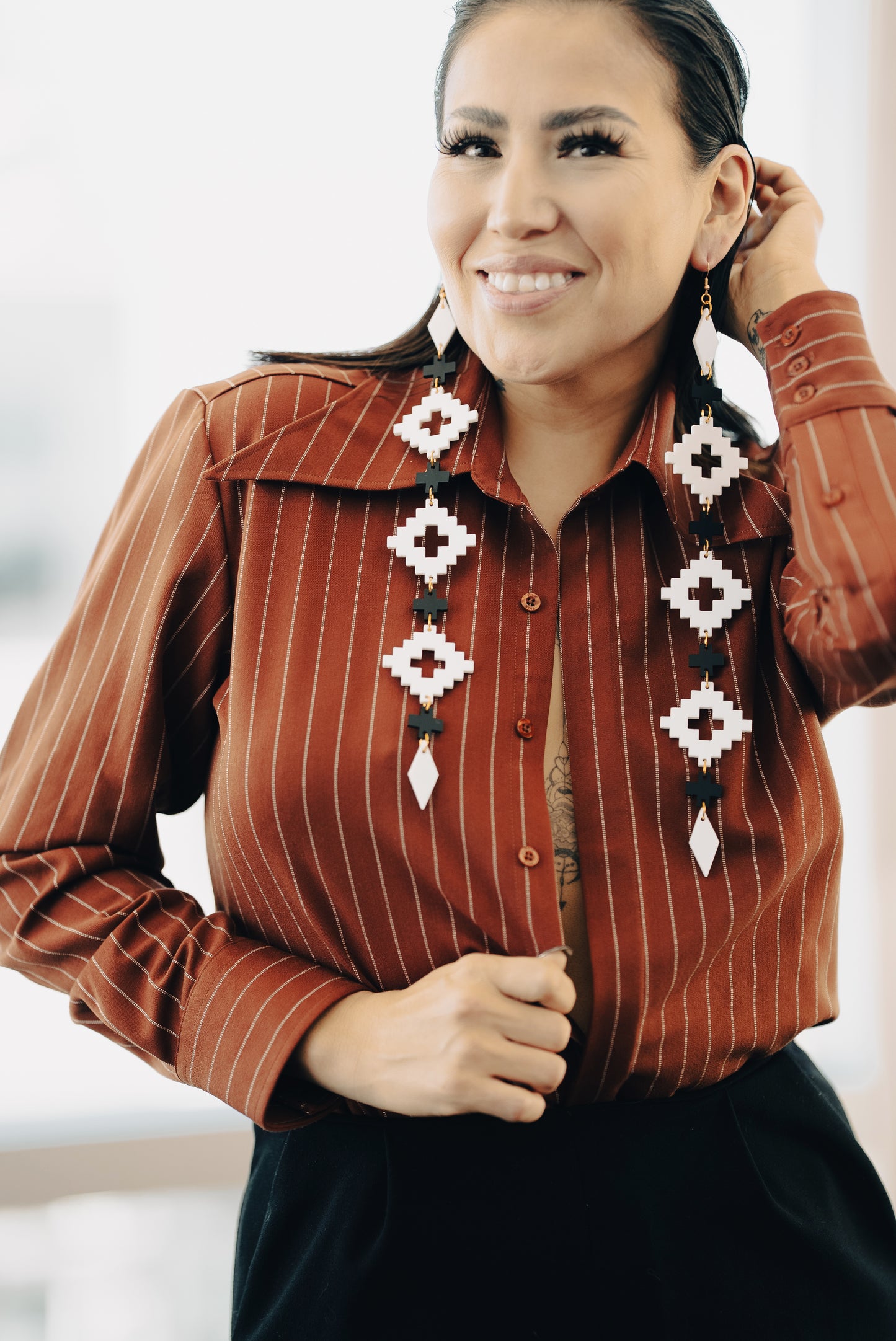 4 Directions Cascades // Black + White