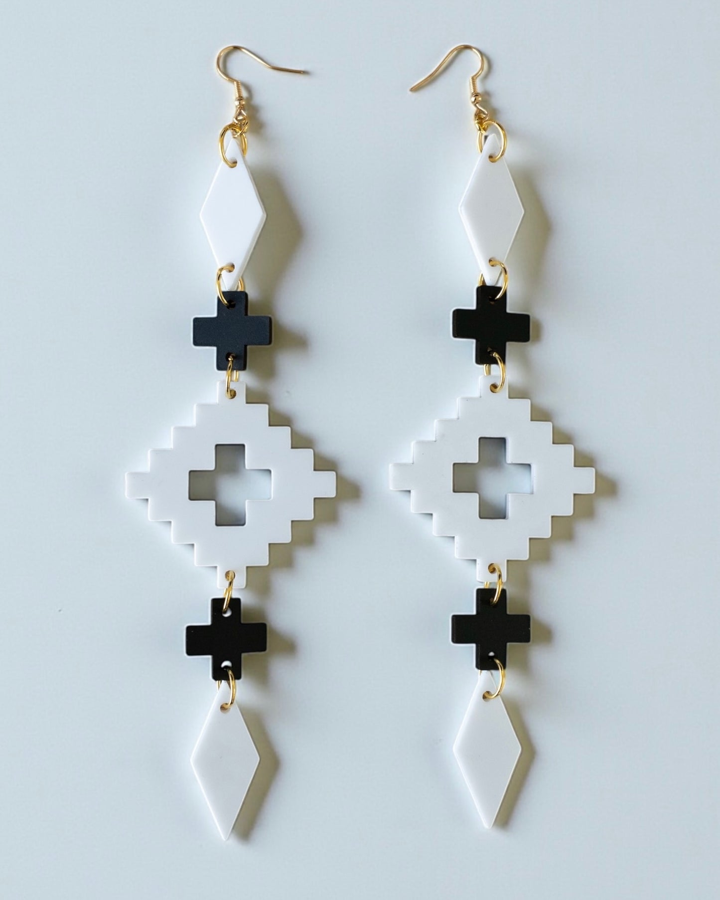 4 Directions Alignments // Black + White