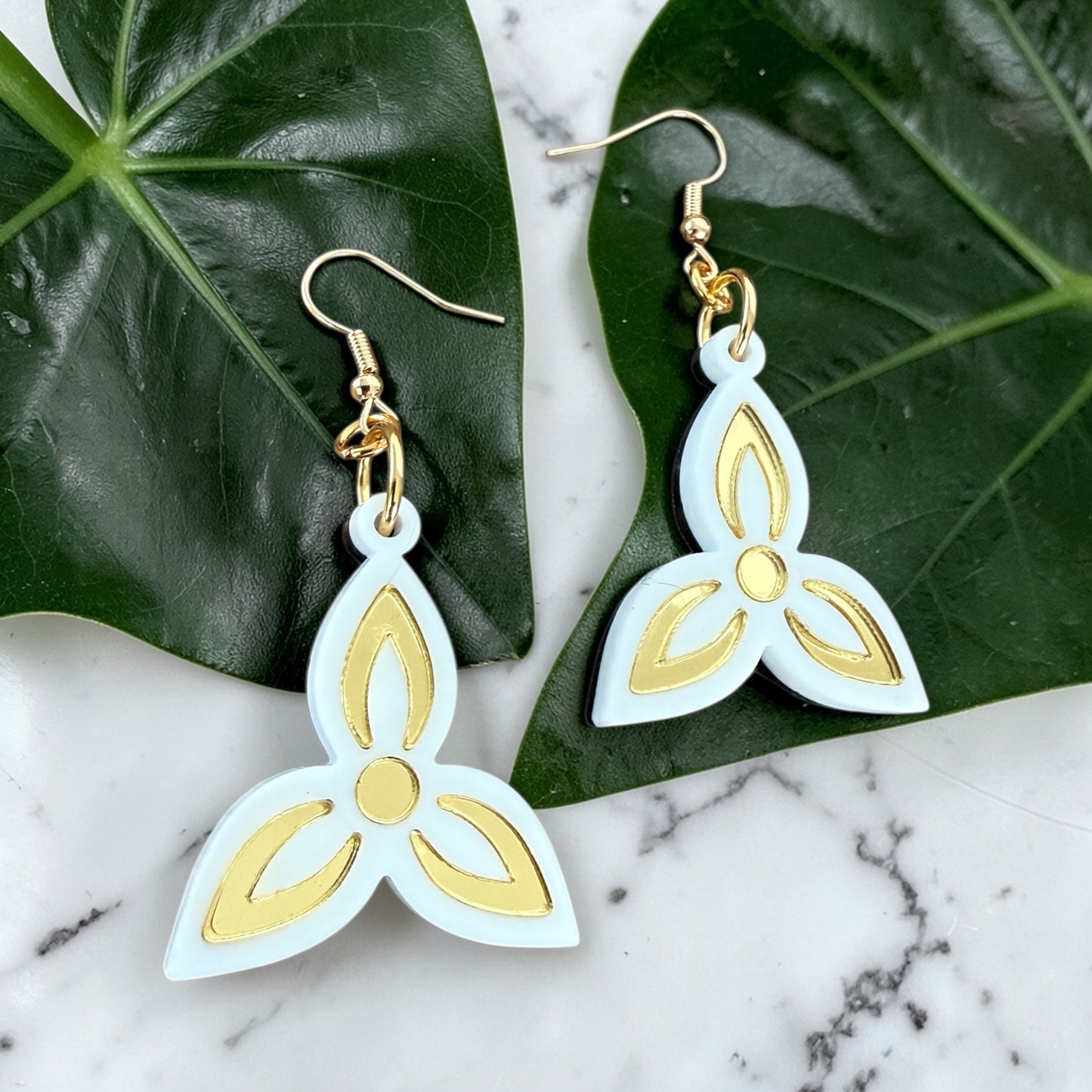 Mini Nisto Petal Blooms | White + Gold